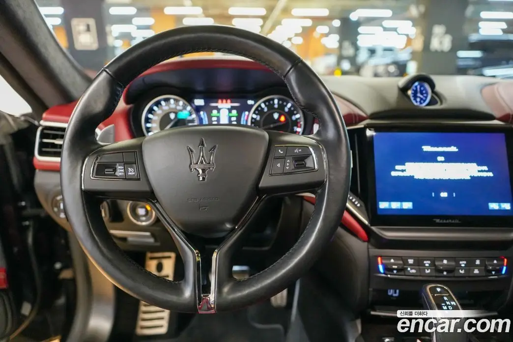 Maserati Ghibli 2021 2.0 АКПП, фото 13