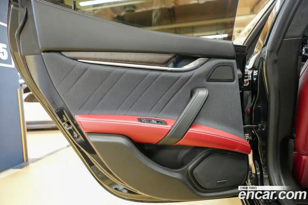 Maserati Ghibli 2021 2.0 АКПП, фото 17