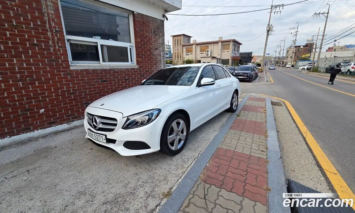 Mercedes-Benz C-Class 2018 1.6 АКПП, фото 3