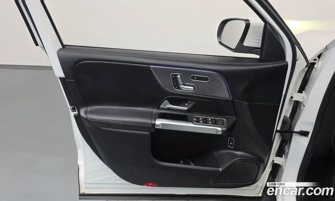 Mercedes-Benz GLB-Class 2021 2.0 АКПП, фото 14