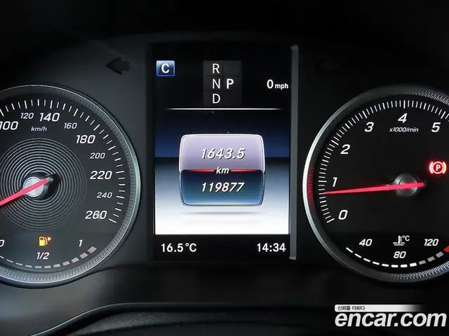 Mercedes-Benz GLC-Class 2019 2.0 АКПП, миниатюра 9