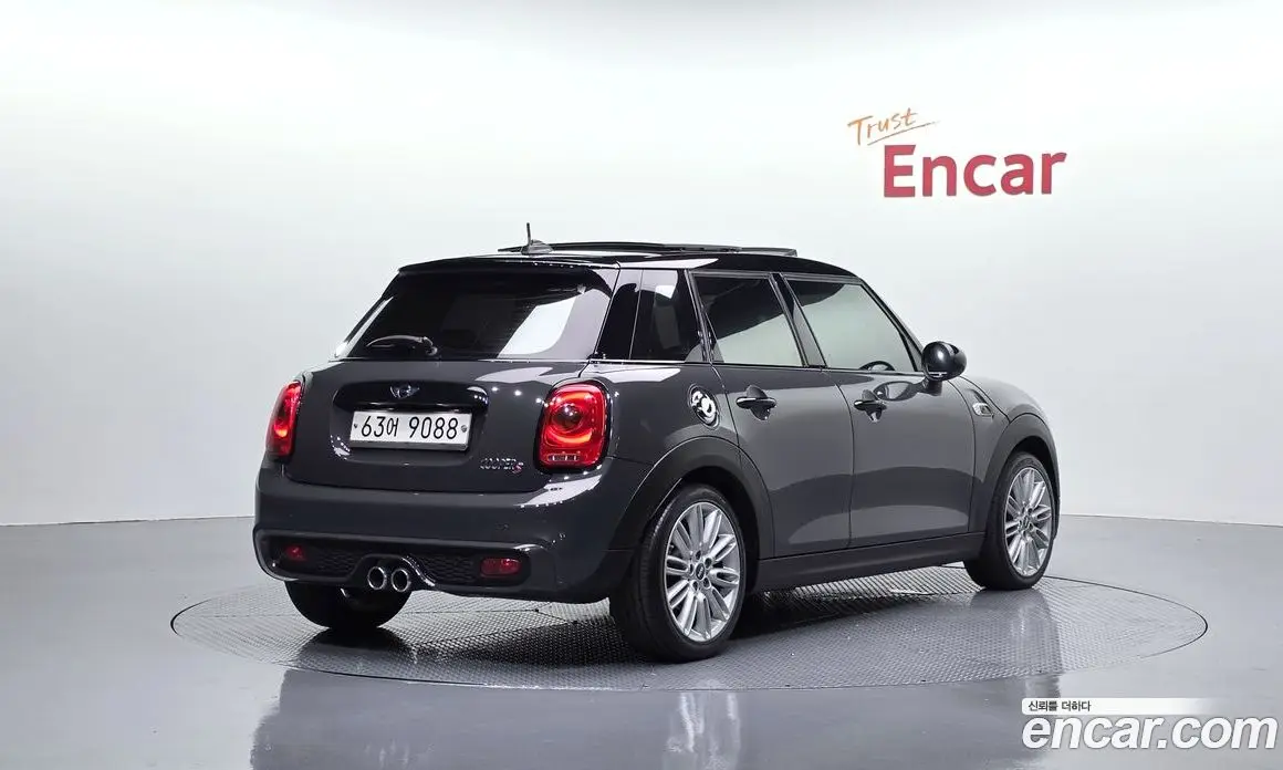 Mini Cooper 2015 2.0 АКПП, фото 2 Mini Cooper 2015 2.0 АКПП, фото 2