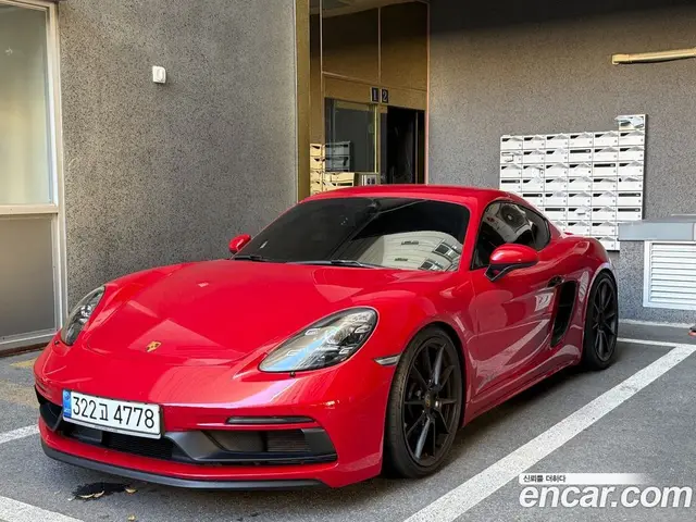 Porsche 718, 2022, 15 492 км