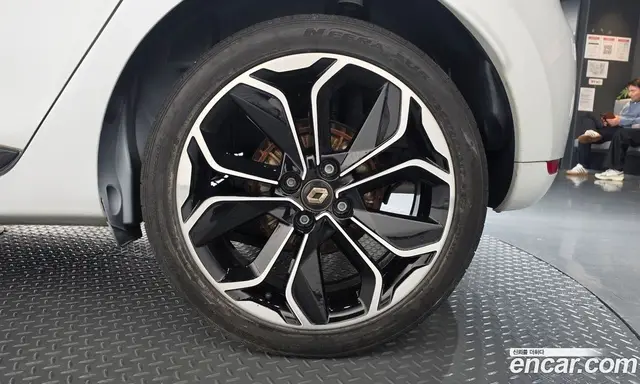 Renault (Samsung) Clio 2018 1.5 АКПП, миниатюра 7