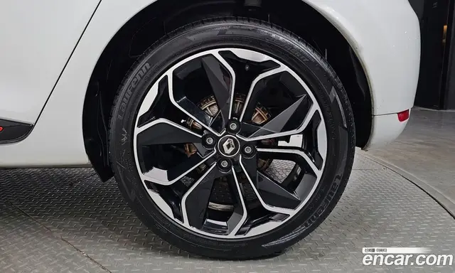 Renault (Samsung) Clio 2019 1.5 АКПП, миниатюра 6