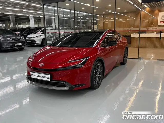 Toyota Prius, 2025, 9 592 км