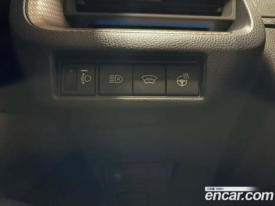 Toyota Prius 2025 2.0 вариатор, фото 9