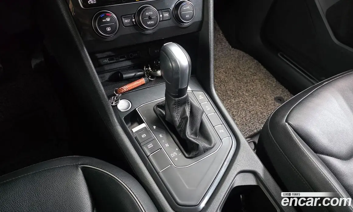 Volkswagen Tiguan 2019 2.0 АКПП, фото 12