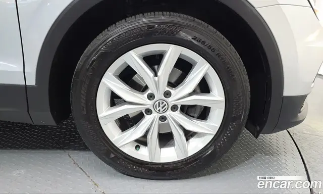 Volkswagen Tiguan 2019 2.0 АКПП, миниатюра 7