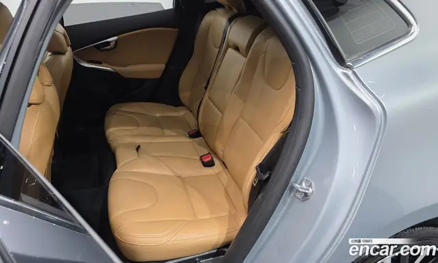 Volvo V40 2017 2.0 АКПП, миниатюра 11