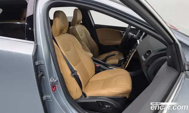 Volvo V40 2017 2.0 АКПП, миниатюра 12