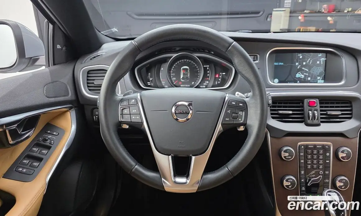 Volvo V40 2017 2.0 АКПП, фото 13