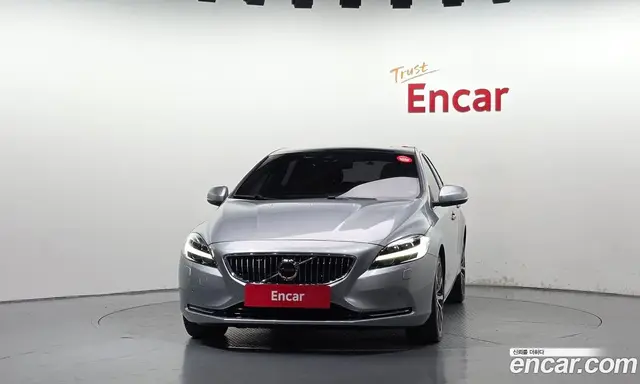 Volvo V40 2017 2.0 АКПП, миниатюра 3