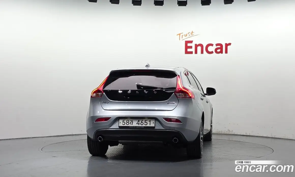 Volvo V40 2017 2.0 АКПП, фото 4