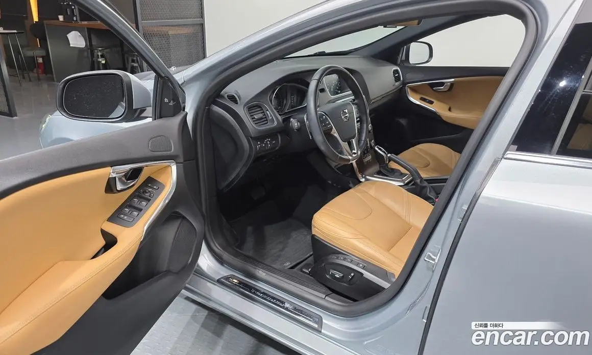 Volvo V40 2017 2.0 АКПП, фото 10