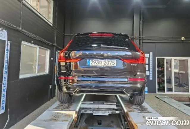 Volvo XC60 2026 2.0 АКПП, миниатюра 2