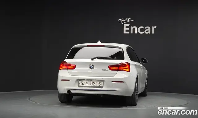 BMW 1 серия 2016 2.0 АКПП, миниатюра 3