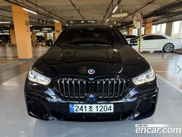 BMW X6, 2023, 55 584 км