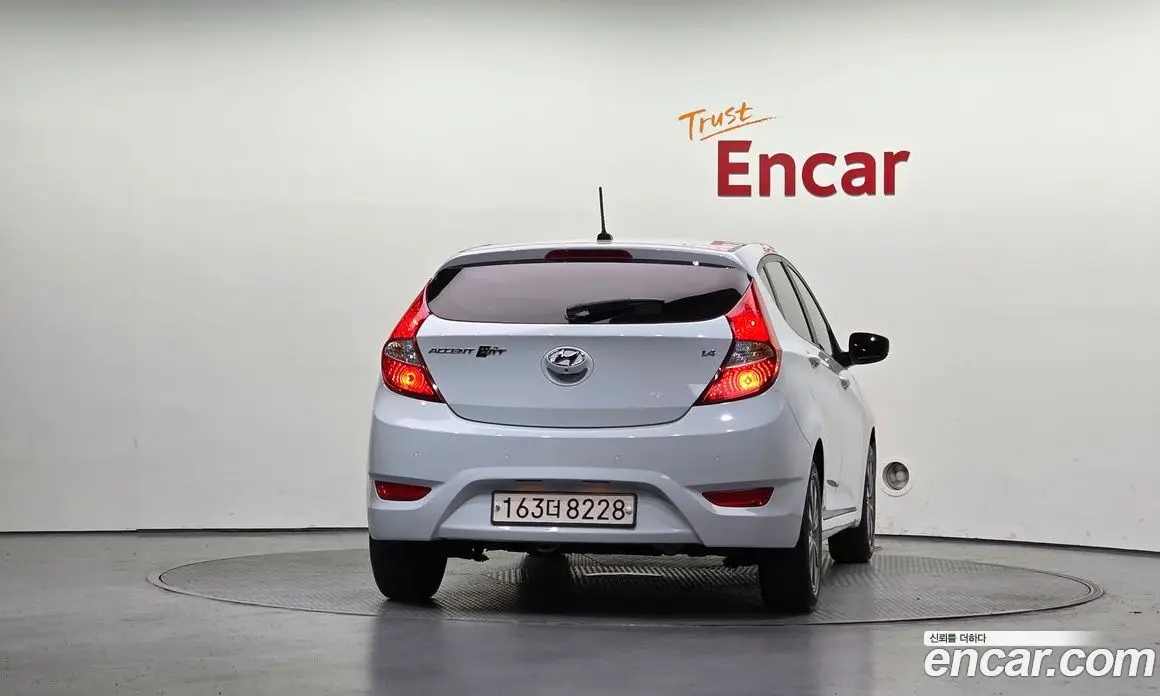 Hyundai Accent 2018 1.4 АКПП, фото 4