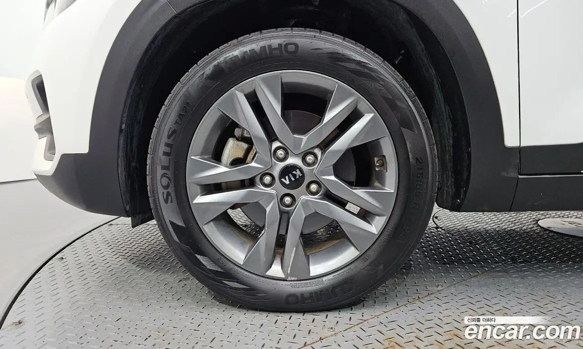 Kia Seltos 2019 1.6 АКПП, фото 5