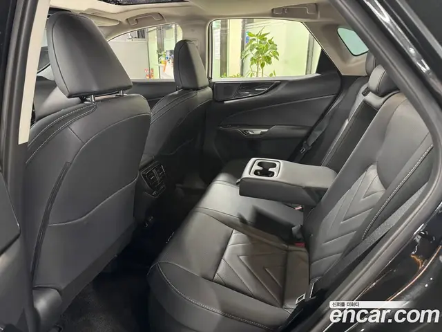 Lexus NX 2026 2.5 АКПП, миниатюра 5 Lexus NX 2026 2.5 АКПП, миниатюра 5
