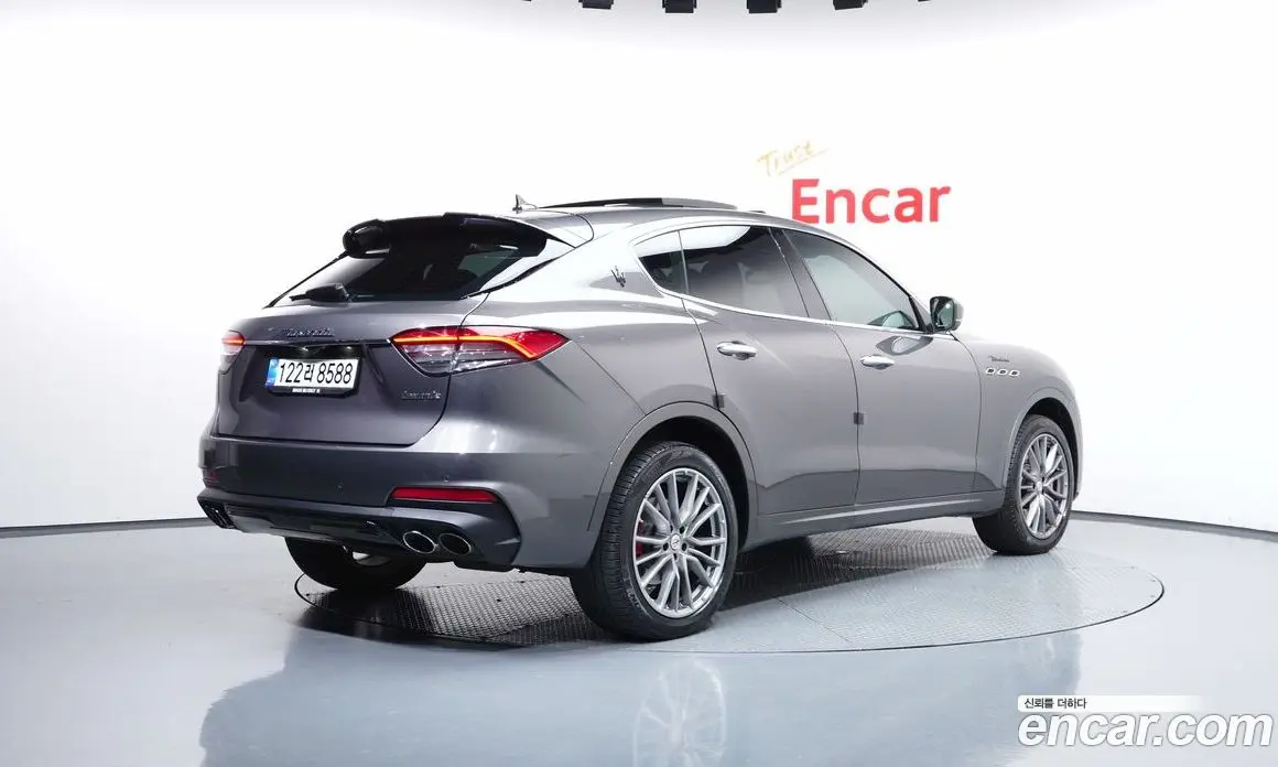 Maserati Levante 2019 3.0 АКПП, фото 2 Maserati Levante 2019 3.0 АКПП, фото 2