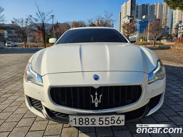 Maserati Quattroporte, 2016, 217 810 км