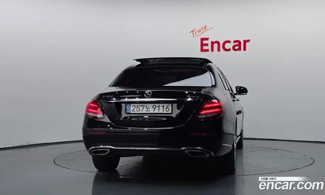 Mercedes-Benz E-Class 2017 2.0 АКПП, миниатюра 4