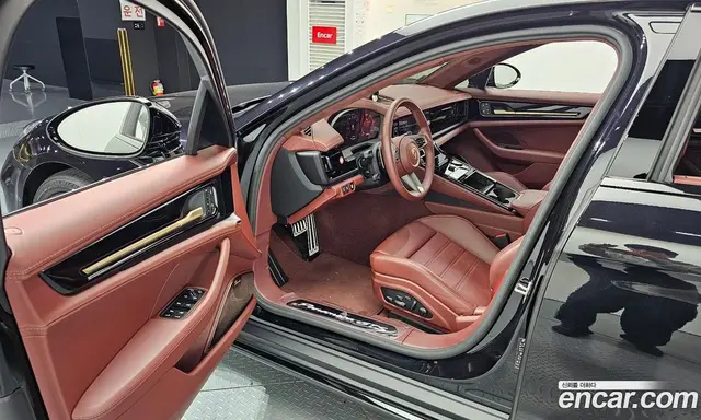 Porsche Panamera 2025 4.0 АКПП, миниатюра 10