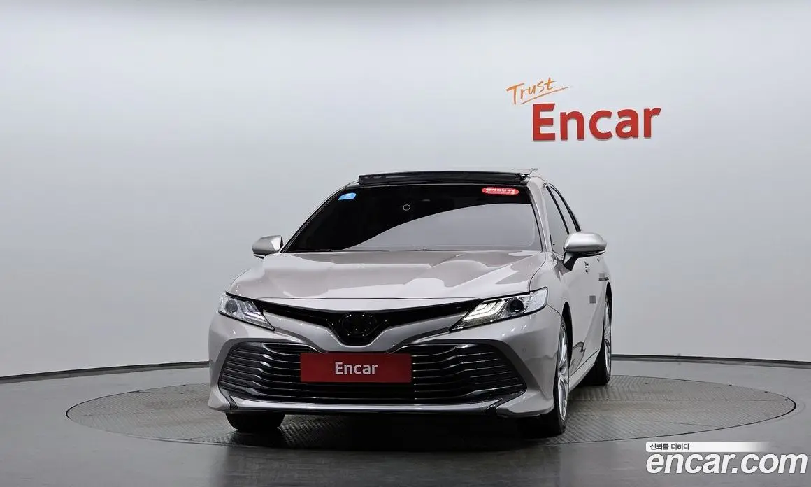 Toyota Camry 2019 2.5 АКПП, фото 2