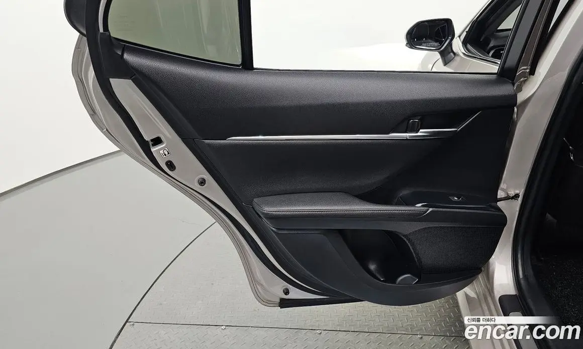 Toyota Camry 2019 2.5 АКПП, фото 14