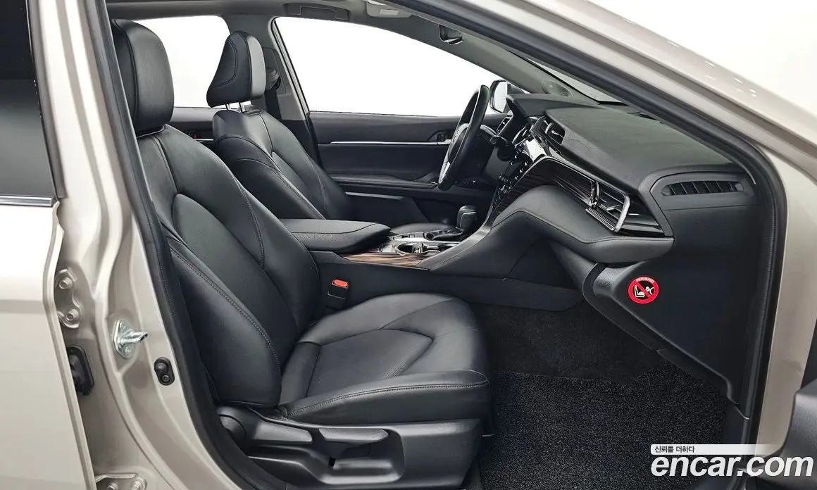 Toyota Camry 2019 2.5 АКПП, фото 16