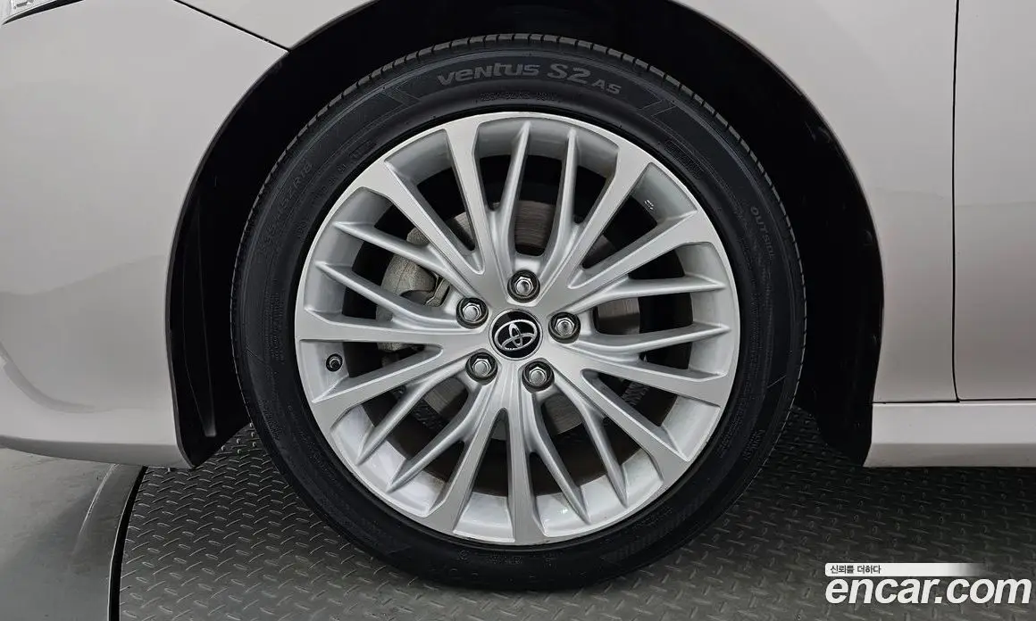 Toyota Camry 2019 2.5 АКПП, фото 4