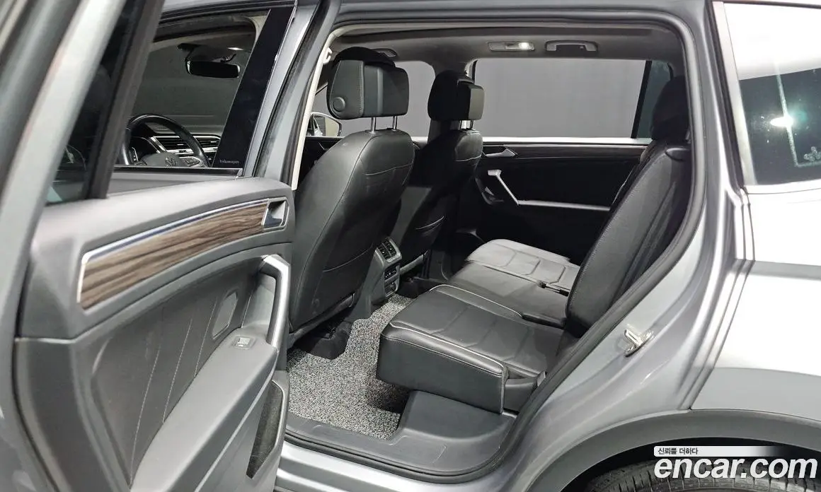 Volkswagen Tiguan 2022 2.0 АКПП, фото 19