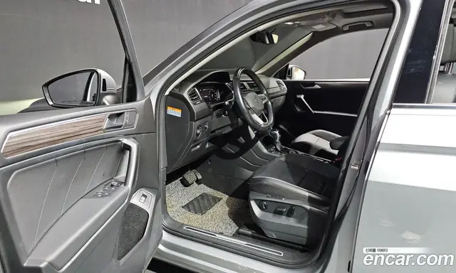 Volkswagen Tiguan 2022 2.0 АКПП, миниатюра 10