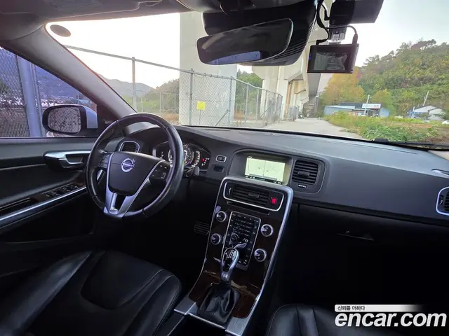 Volvo S60 2017 2.0 АКПП, миниатюра 9