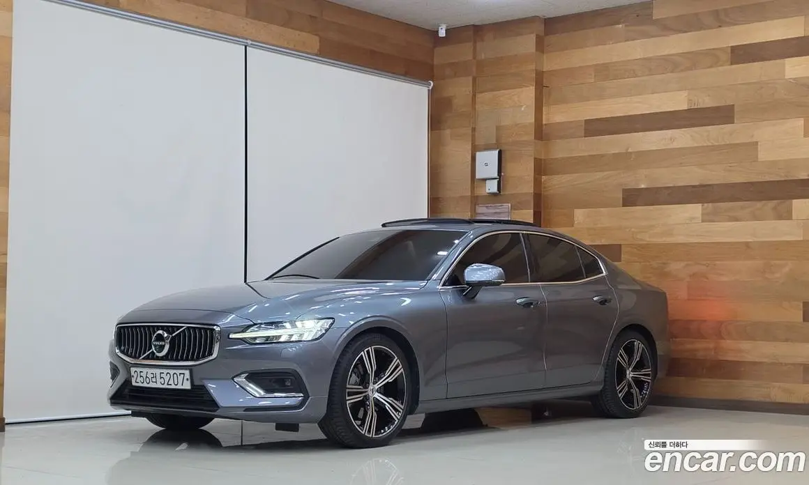 Volvo S60 2019 2.0 АКПП, фото 1