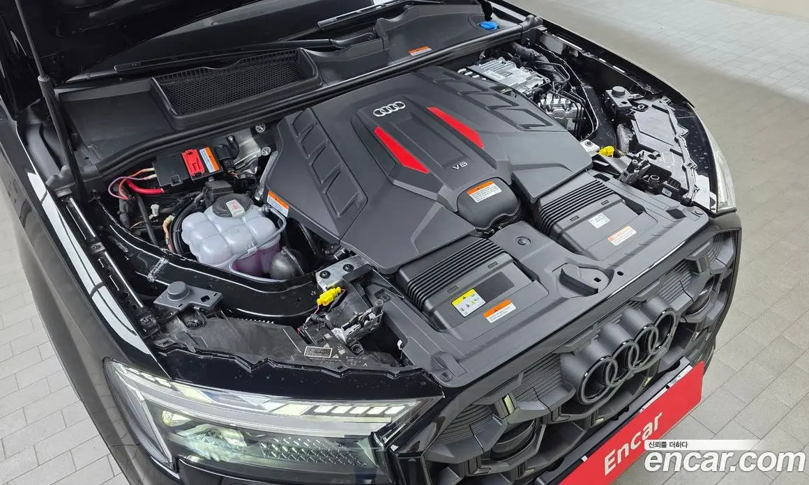 Audi SQ7 2026 4.0 АКПП, фото 6