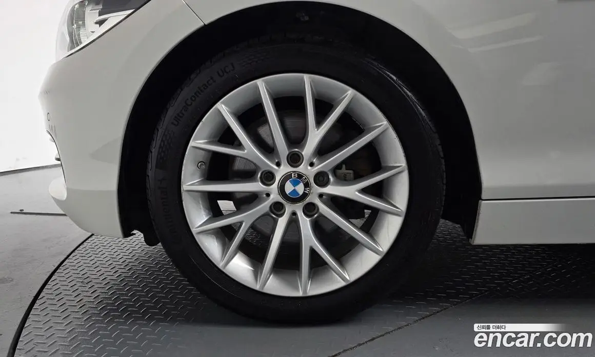 BMW 1 серия 2015 2.0 АКПП, фото 4 BMW 1 серия 2015 2.0 АКПП, фото 4