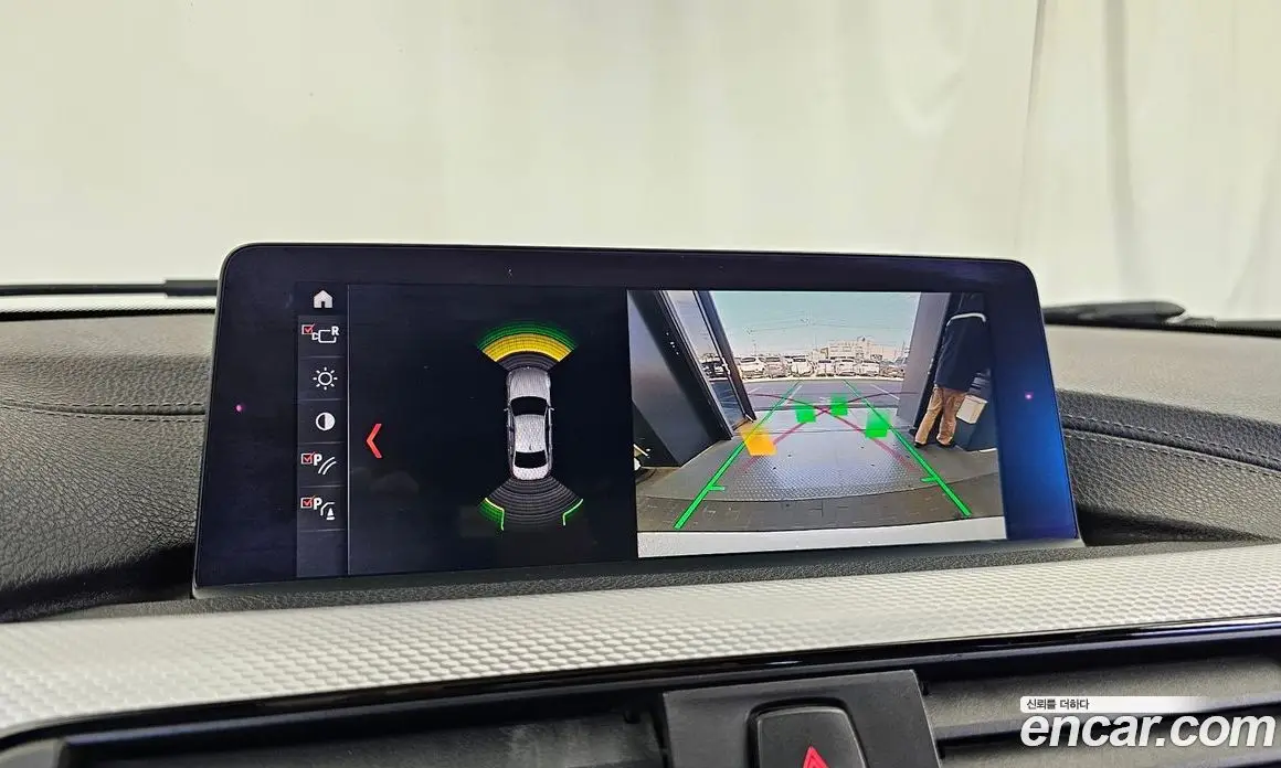BMW 3 серия 2018 2.0 АКПП, фото 15