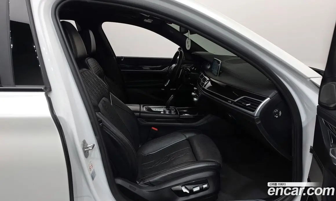 BMW 7 серия 2018 3.0 АКПП, фото 16