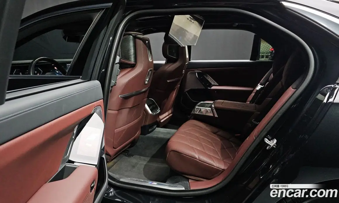 BMW 7 серия 2023 3.0 АКПП, фото 19