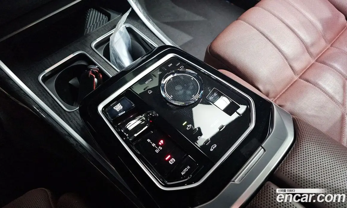 BMW 7 серия 2023 3.0 АКПП, фото 9