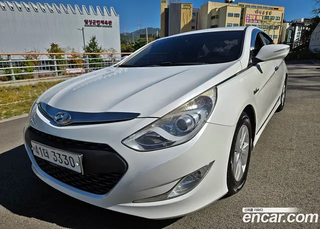 Hyundai Sonata 2013 2.0 АКПП, миниатюра 2