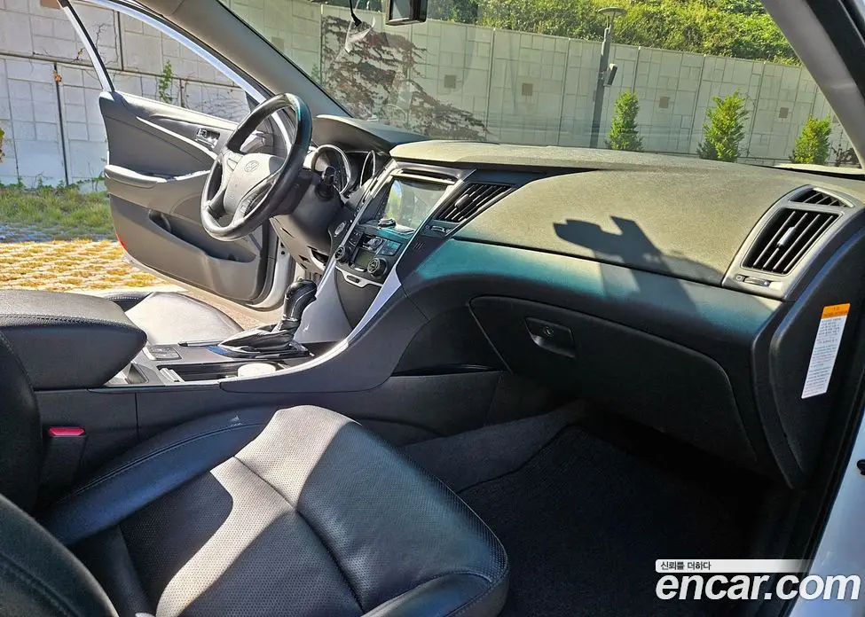 Hyundai Sonata 2013 2.0 АКПП, фото 12