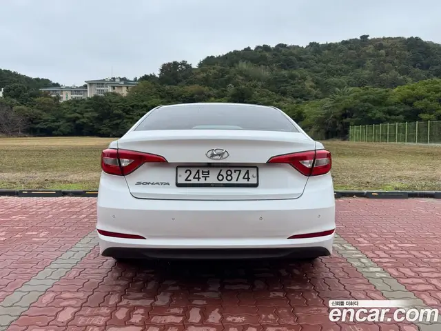 Hyundai Sonata 2015 2.0 АКПП, миниатюра 4