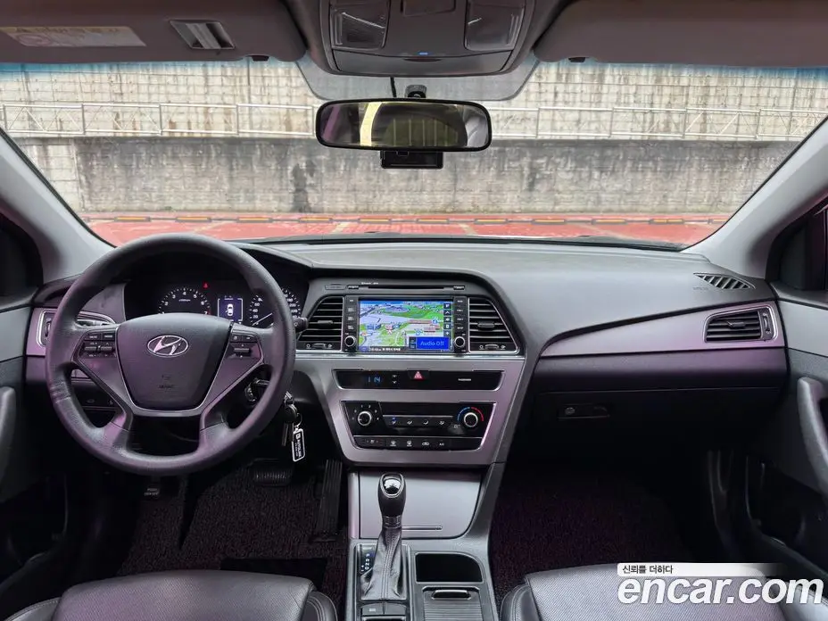 Hyundai Sonata 2015 2.0 АКПП, фото 7
