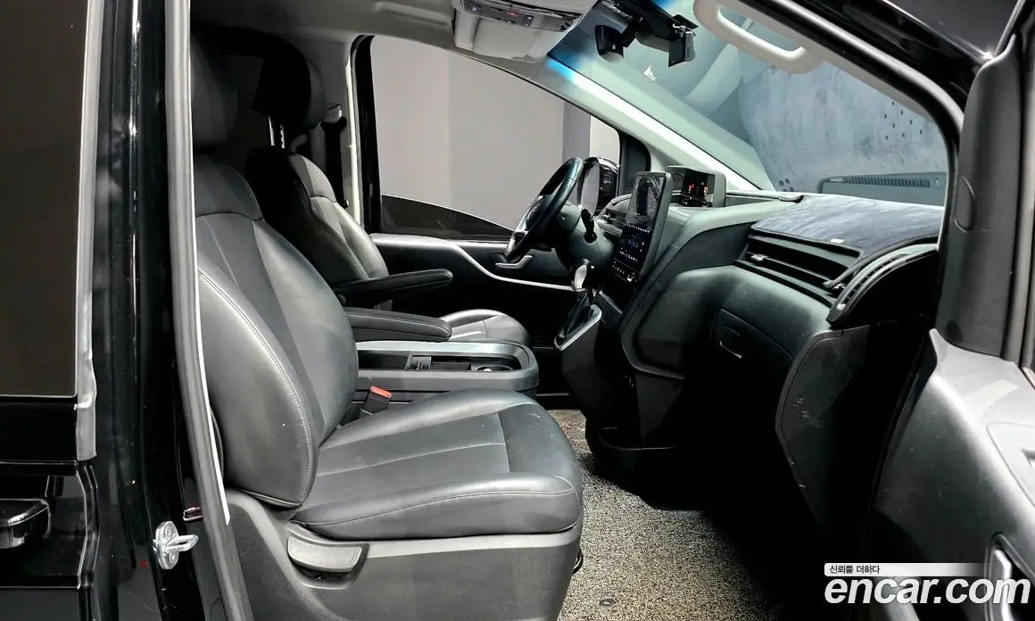 Hyundai Staria 2022 2.2 АКПП, фото 12