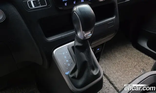 Hyundai Staria 2022 2.2 АКПП, миниатюра 9