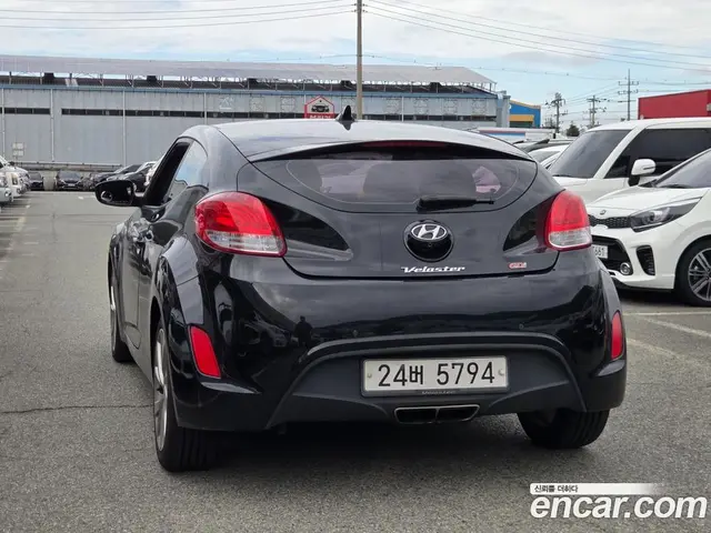 Hyundai Veloster 2016 1.6 АКПП, миниатюра 5 Hyundai Veloster 2016 1.6 АКПП, миниатюра 5